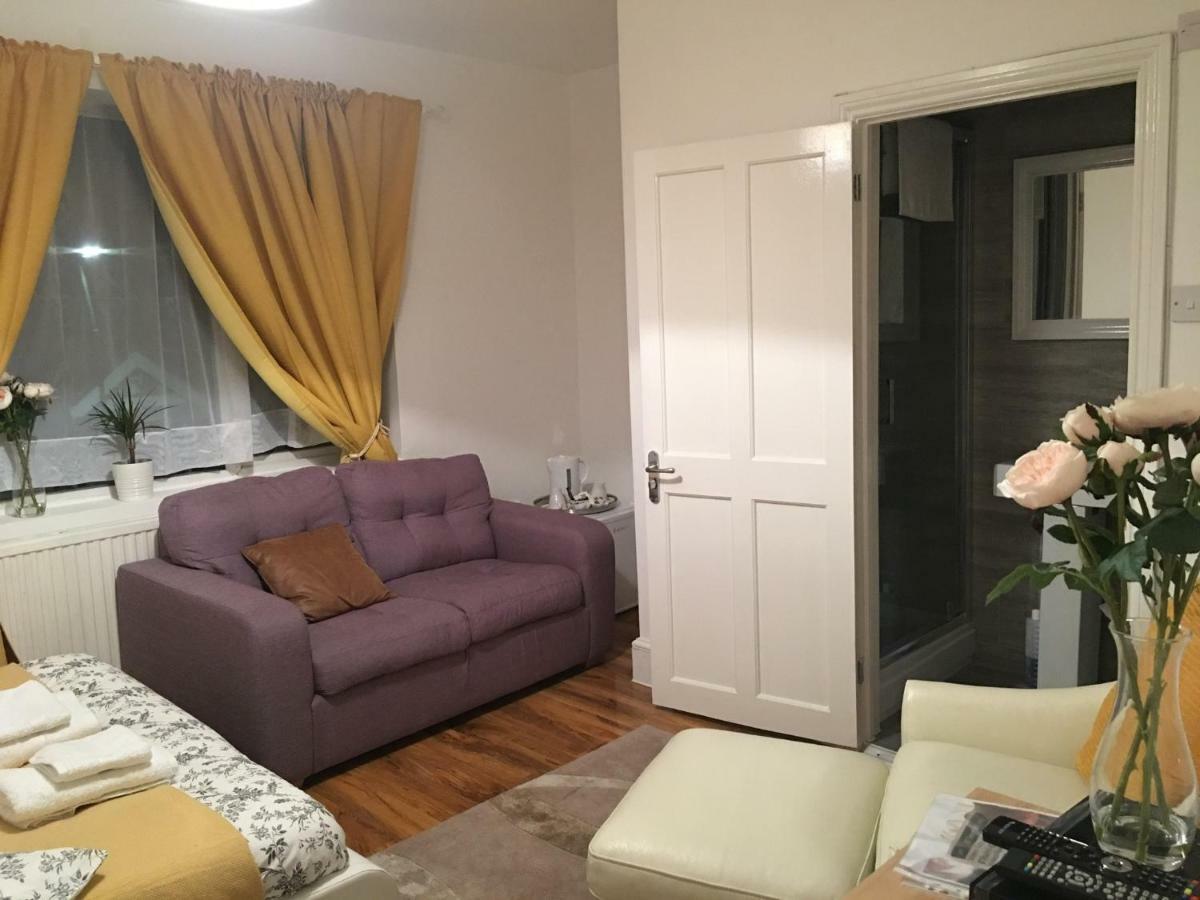 Abbey Wood Station Five Bedroom Self Contained House Exterior foto